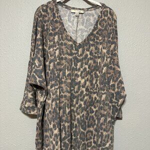 Leopard Print 3/4 Sleeve Shirt